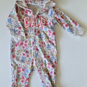 GAP Kids Floral Footie - Multicolor